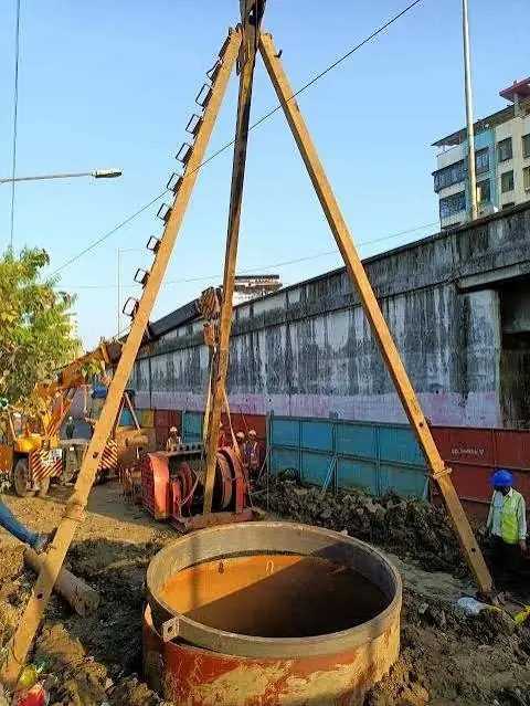 BM Foundation piling machine at work